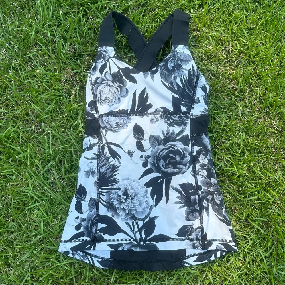 🌟Lululemon Push Ur Limits Tank🌟 - Picture 2 of 14